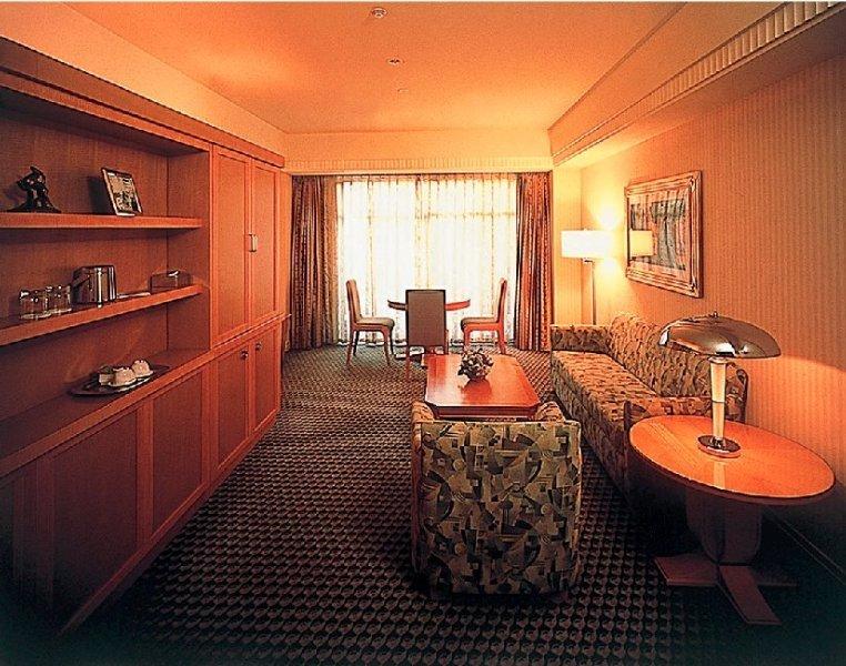 Disney Ambassador Hotel Chiba Exteriör bild
