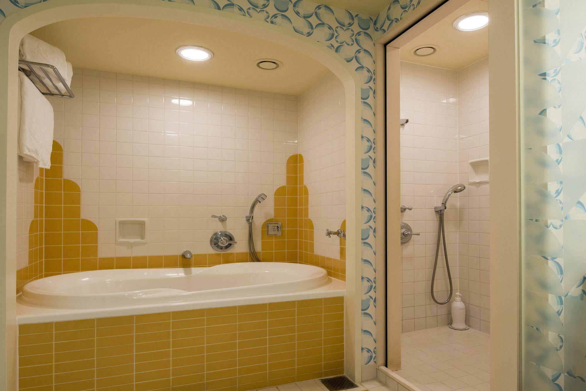 Disney Ambassador Hotel Chiba Exteriör bild